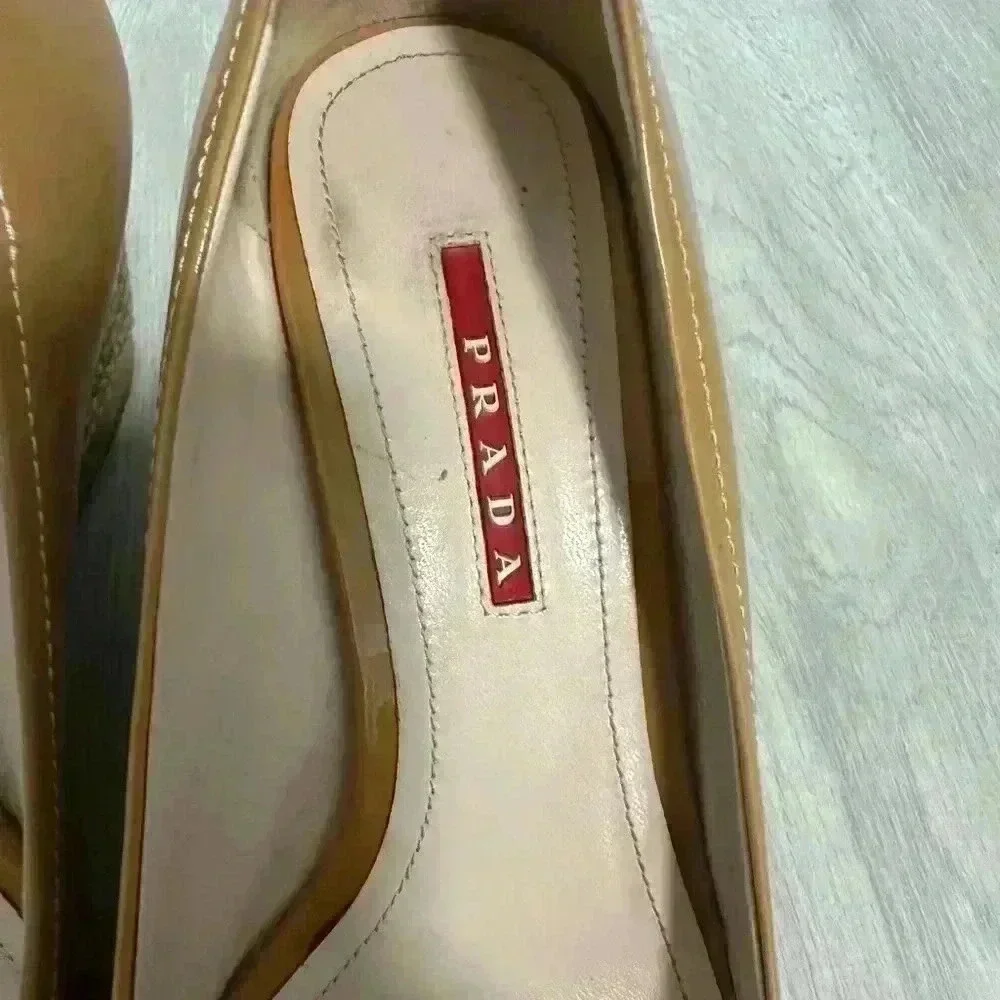 Prada Peep Toe Wedge Espadrille Heels Tan Patent Leather Size 37.5 us 7 - Picture 5 of 12